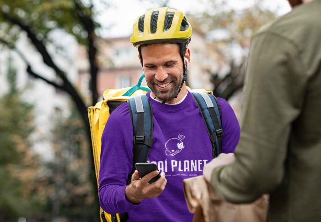 round-neck-sweatshirt-featuring-a-smiling-delivery-guy-with-his-phone-38302-r-el2